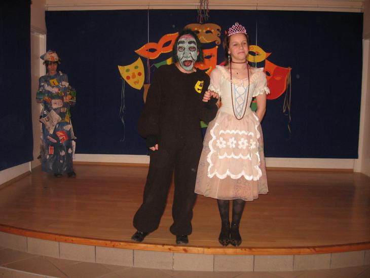 Farsang 16.