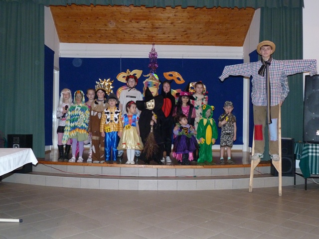 A jelmezesek